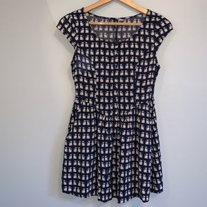 H&M navy cat print pleated dress with pockets 🐈